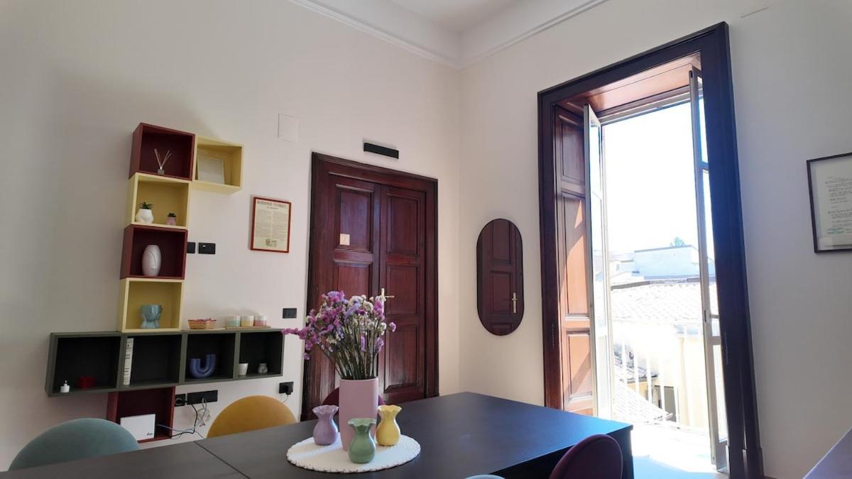 Casa Manu Nuovo Appartamento In Centro Storico ベネヴェント エクステリア 写真