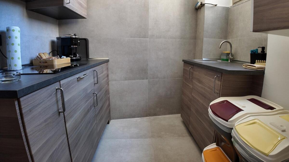Casa Manu Nuovo Appartamento In Centro Storico ベネヴェント エクステリア 写真